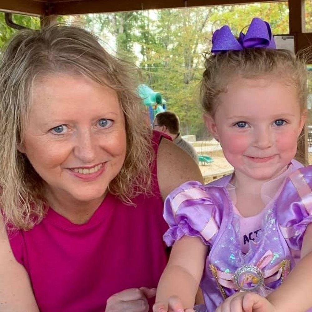 Meet your Posher, Dennis melissa